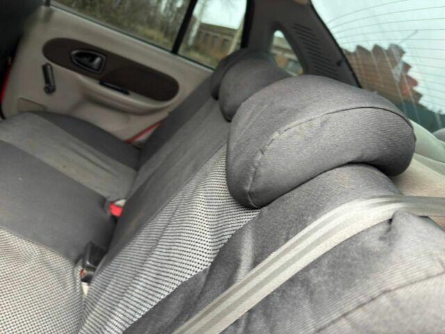 Красный Рено Clio Symbol, объемом двигателя 0 л и пробегом 180 тыс. км за 3650 $, фото 15 на Automoto.ua