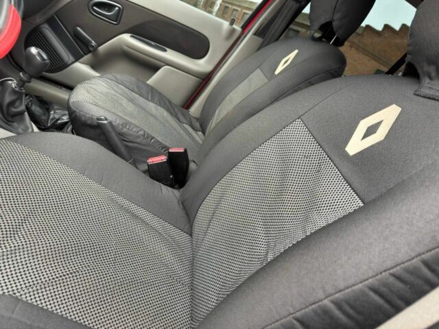 Красный Рено Clio Symbol, объемом двигателя 0 л и пробегом 180 тыс. км за 3650 $, фото 10 на Automoto.ua