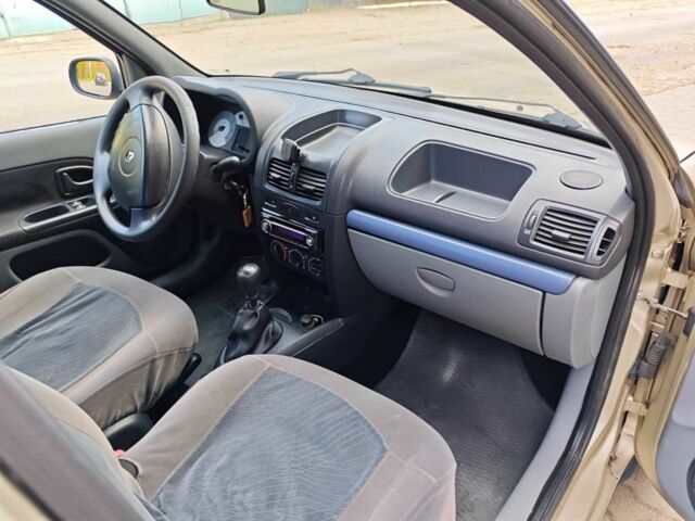 Рено Clio Symbol 2007 в Павлограде на Automoto.ua Рено Clio Symbol, объемом двигателя 1.4 л и пробегом 317 тыс. км за 2800 $, фото 14 на Automoto.ua