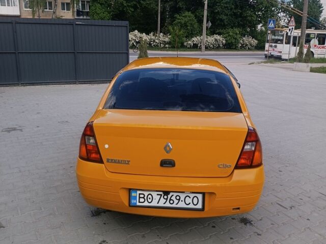 Желтый Рено Clio Symbol, объемом двигателя 0 л и пробегом 400 тыс. км за 2299 $, фото 5 на Automoto.ua