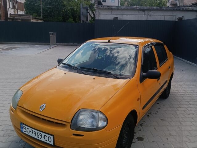 Желтый Рено Clio Symbol, объемом двигателя 0 л и пробегом 400 тыс. км за 2299 $, фото 2 на Automoto.ua