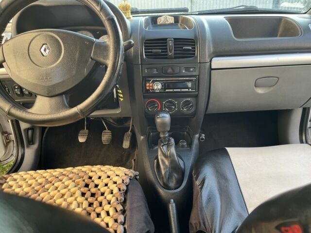 Сірий Рено Clio Symbol, об'ємом двигуна 1.4 л та пробігом 264 тис. км за 2800 $, фото 3 на Automoto.ua
