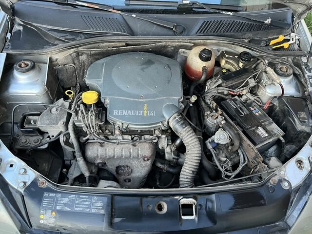 Рено Clio Symbol 2007 в Хмельницком на Automoto.ua Серый Рено Clio Symbol, объемом двигателя 1.4 л и пробегом 264 тыс. км за 2600 $, фото 7 на Automoto.ua