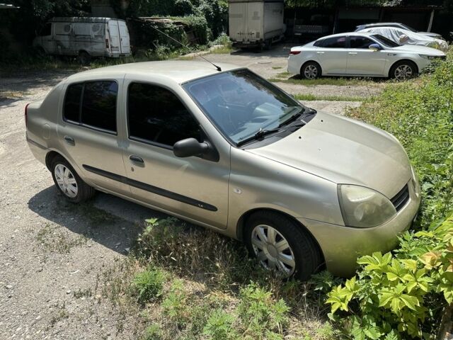 Сірий Рено Clio Symbol, об'ємом двигуна 1.4 л та пробігом 135 тис. км за 3800 $, фото 10 на Automoto.ua