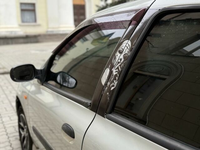 Серый Рено Clio Symbol, объемом двигателя 1.4 л и пробегом 280 тыс. км за 2750 $, фото 5 на Automoto.ua