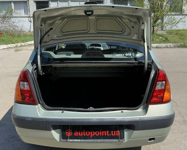 Серый Рено Clio Symbol, объемом двигателя 1.4 л и пробегом 172 тыс. км за 3500 $, фото 9 на Automoto.ua