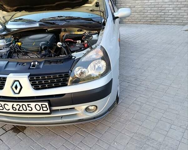 Серый Рено Clio Symbol, объемом двигателя 1.4 л и пробегом 276 тыс. км за 2450 $, фото 25 на Automoto.ua