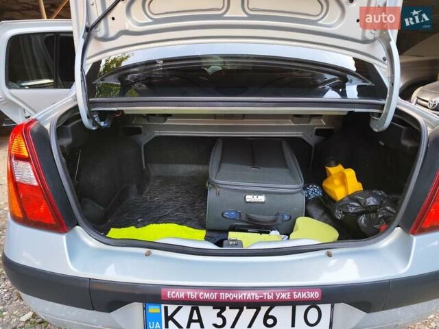 Серый Рено Clio Symbol, объемом двигателя 1.4 л и пробегом 113 тыс. км за 3900 $, фото 15 на Automoto.ua