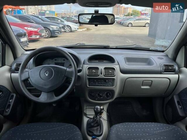 Серый Рено Clio Symbol, объемом двигателя 1.4 л и пробегом 121 тыс. км за 4990 $, фото 13 на Automoto.ua