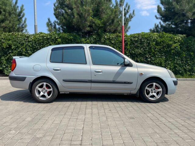 Серый Рено Clio Symbol, объемом двигателя 1.4 л и пробегом 285 тыс. км за 166500 $, фото 1 на Automoto.ua