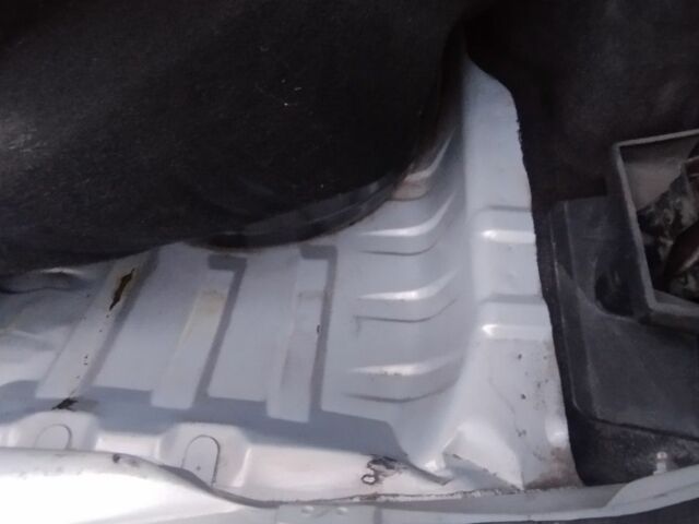 Серый Рено Clio Symbol, объемом двигателя 1.4 л и пробегом 290 тыс. км за 3350 $, фото 15 на Automoto.ua