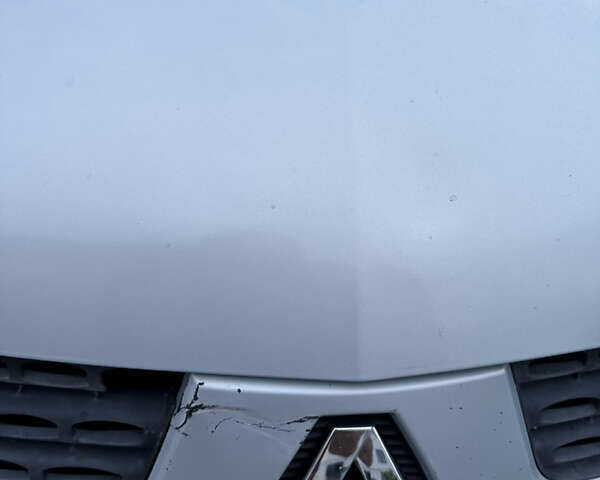 Серый Рено Clio Symbol, объемом двигателя 1.39 л и пробегом 189 тыс. км за 3300 $, фото 6 на Automoto.ua
