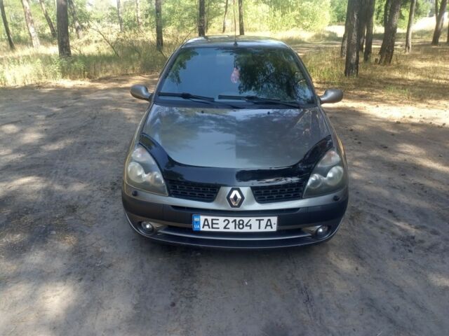 Серый Рено Clio Symbol, объемом двигателя 1.4 л и пробегом 350 тыс. км за 3300 $, фото 12 на Automoto.ua