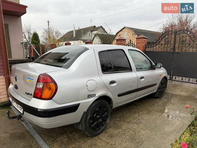 Серый Рено Clio Symbol, объемом двигателя 1.39 л и пробегом 250 тыс. км за 1699 $, фото 2 на Automoto.ua