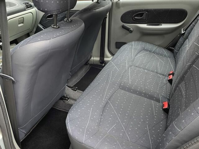 Серый Рено Clio Symbol, объемом двигателя 1.4 л и пробегом 125 тыс. км за 3500 $, фото 17 на Automoto.ua