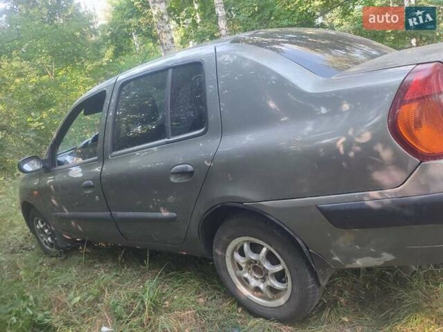 Сірий Рено Clio Symbol, об'ємом двигуна 1.39 л та пробігом 300 тис. км за 2800 $, фото 15 на Automoto.ua