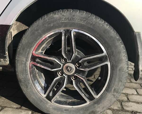 Серый Рено Clio Symbol, объемом двигателя 1.4 л и пробегом 144 тыс. км за 3000 $, фото 2 на Automoto.ua