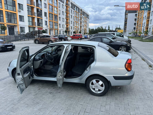 Серый Рено Clio Symbol, объемом двигателя 1.39 л и пробегом 189 тыс. км за 3300 $, фото 12 на Automoto.ua