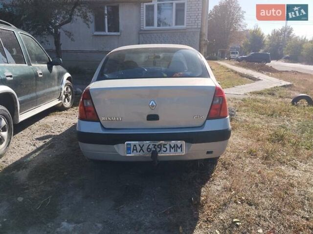 Серый Рено Clio Symbol, объемом двигателя 1.39 л и пробегом 290 тыс. км за 3000 $, фото 4 на Automoto.ua