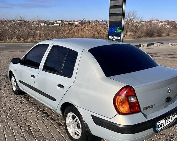 Серый Рено Clio Symbol, объемом двигателя 1.4 л и пробегом 230 тыс. км за 3200 $, фото 1 на Automoto.ua