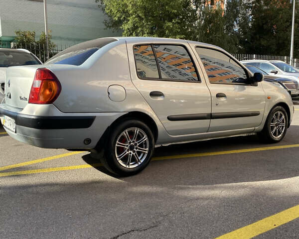 Серый Рено Clio Symbol, объемом двигателя 1.39 л и пробегом 282 тыс. км за 3099 $, фото 4 на Automoto.ua