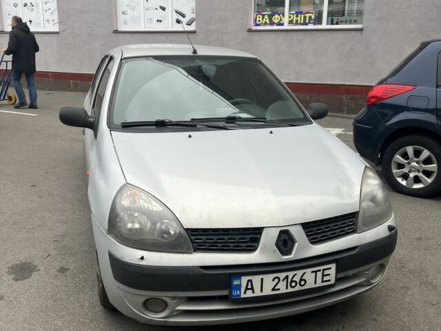 Серый Рено Clio Symbol, объемом двигателя 1.4 л и пробегом 334 тыс. км за 2200 $, фото 1 на Automoto.ua