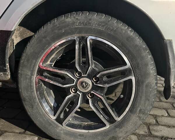 Серый Рено Clio Symbol, объемом двигателя 1.4 л и пробегом 144 тыс. км за 3000 $, фото 1 на Automoto.ua