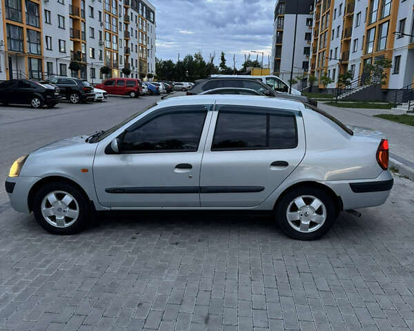 Серый Рено Clio Symbol, объемом двигателя 1.39 л и пробегом 189 тыс. км за 3300 $, фото 3 на Automoto.ua