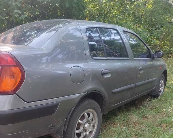 Сірий Рено Clio Symbol, об'ємом двигуна 1.39 л та пробігом 300 тис. км за 2800 $, фото 12 на Automoto.ua