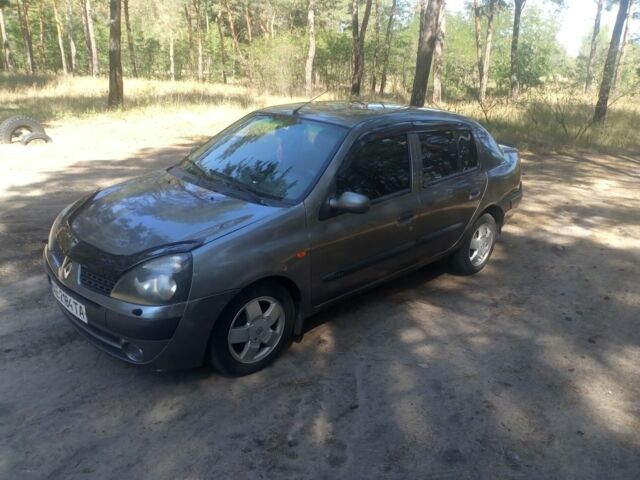 Серый Рено Clio Symbol, объемом двигателя 1.4 л и пробегом 350 тыс. км за 3300 $, фото 9 на Automoto.ua