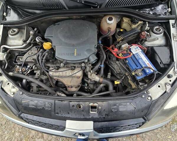 Серый Рено Clio Symbol, объемом двигателя 1.4 л и пробегом 277 тыс. км за 2700 $, фото 6 на Automoto.ua