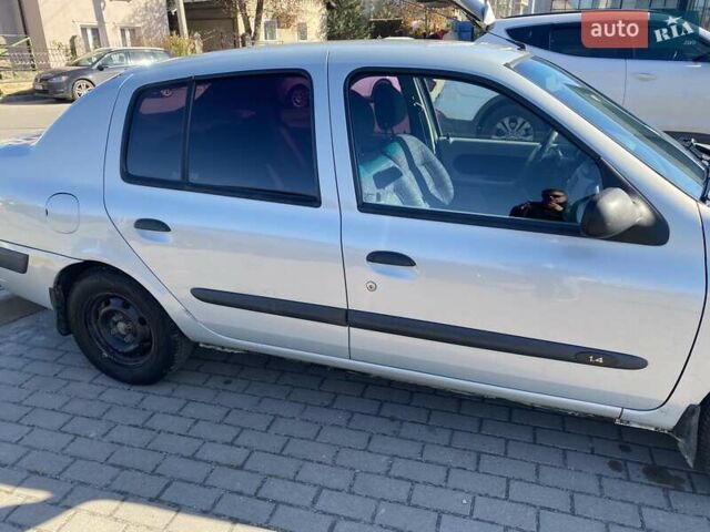 Серый Рено Clio Symbol, объемом двигателя 1.4 л и пробегом 177 тыс. км за 3100 $, фото 4 на Automoto.ua
