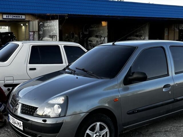 Рено Clio Symbol 2003 в Нежине на Automoto.ua Серый Рено Clio Symbol, объемом двигателя 1.4 л и пробегом 221 тыс. км за 3000 $, фото 1 на Automoto.ua