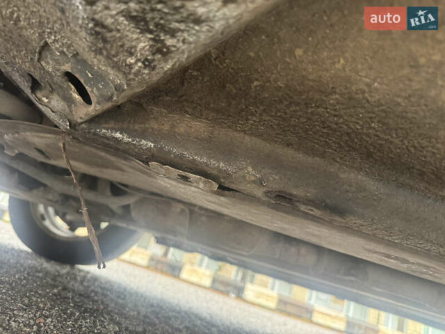 Серый Рено Clio Symbol, объемом двигателя 1.4 л и пробегом 250 тыс. км за 1600 $, фото 19 на Automoto.ua