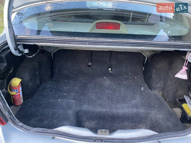 Серый Рено Clio Symbol, объемом двигателя 1.39 л и пробегом 280 тыс. км за 2550 $, фото 14 на Automoto.ua