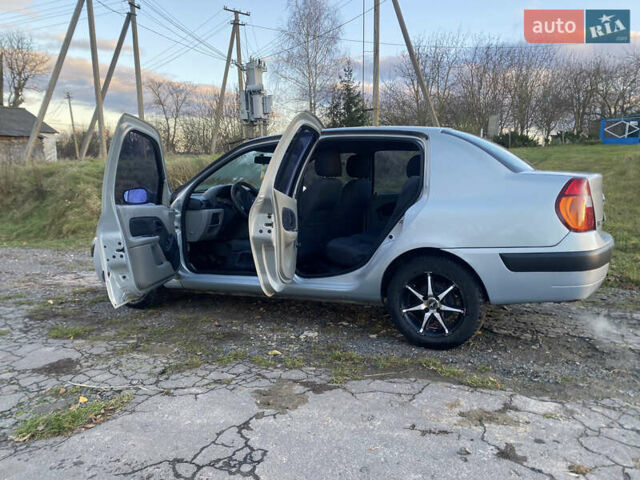 Серый Рено Clio Symbol, объемом двигателя 1.39 л и пробегом 280 тыс. км за 2550 $, фото 12 на Automoto.ua