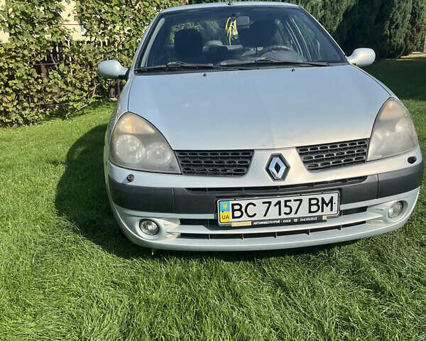 Серый Рено Clio Symbol, объемом двигателя 1.39 л и пробегом 149 тыс. км за 3400 $, фото 3 на Automoto.ua