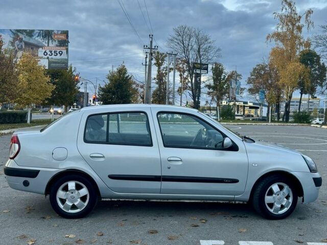 Серый Рено Clio Symbol, объемом двигателя 1.4 л и пробегом 175 тыс. км за 3950 $, фото 7 на Automoto.ua