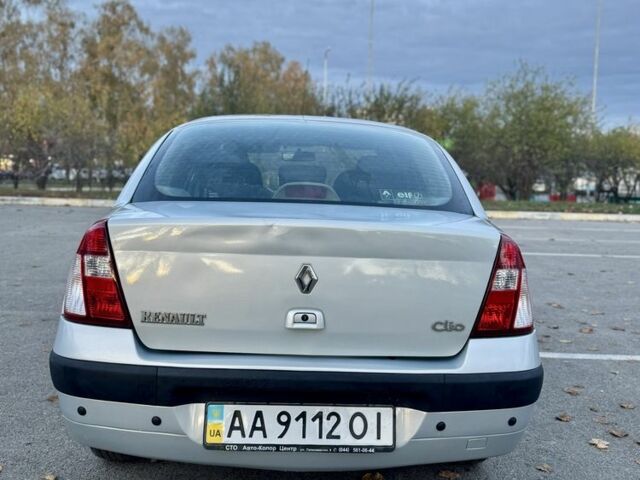 Серый Рено Clio Symbol, объемом двигателя 1.4 л и пробегом 175 тыс. км за 3950 $, фото 5 на Automoto.ua