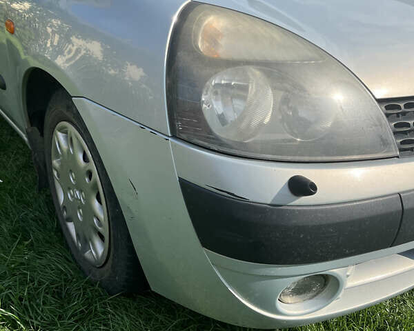 Серый Рено Clio Symbol, объемом двигателя 1.39 л и пробегом 149 тыс. км за 3400 $, фото 5 на Automoto.ua