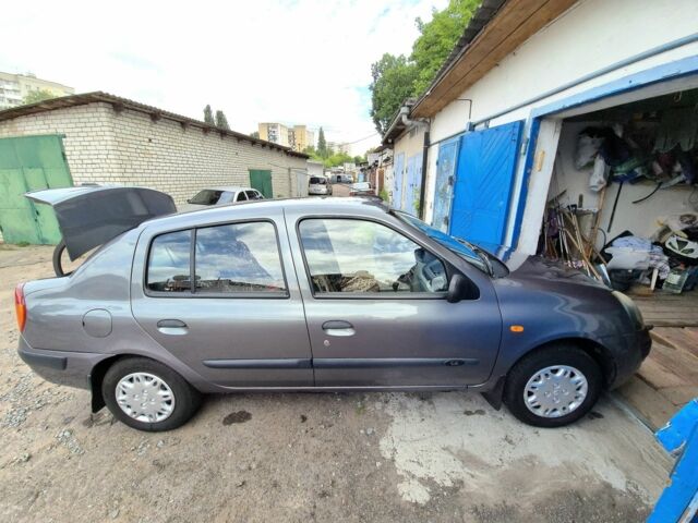 Серый Рено Clio Symbol, объемом двигателя 1.4 л и пробегом 101 тыс. км за 3800 $, фото 15 на Automoto.ua