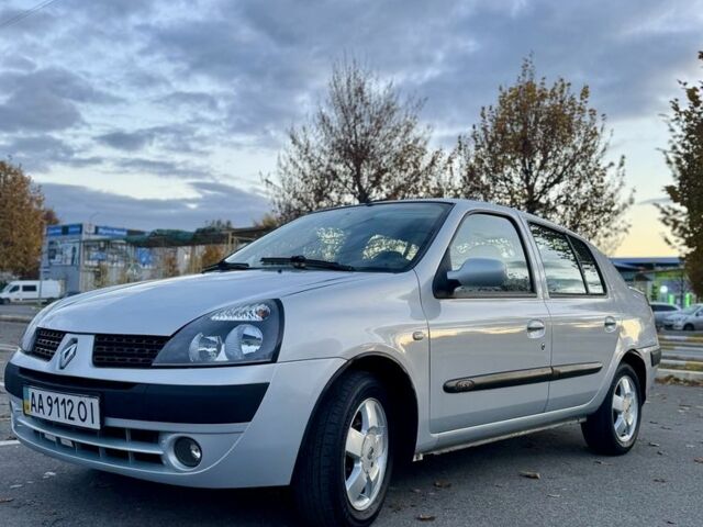Серый Рено Clio Symbol, объемом двигателя 1.4 л и пробегом 175 тыс. км за 3950 $, фото 2 на Automoto.ua