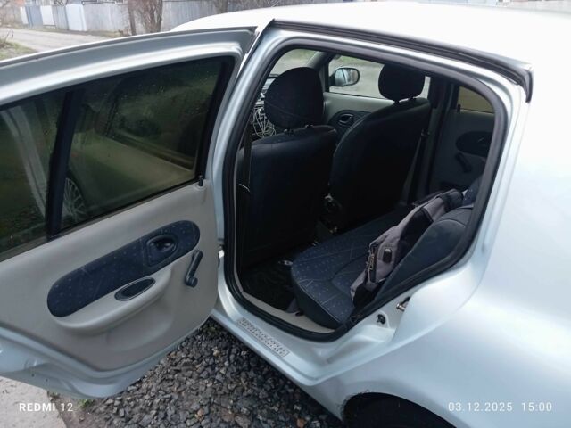 Серый Рено Clio Symbol, объемом двигателя 1.4 л и пробегом 260 тыс. км за 3000 $, фото 5 на Automoto.ua