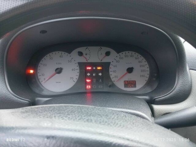 Серый Рено Clio Symbol, объемом двигателя 1.4 л и пробегом 260 тыс. км за 3000 $, фото 8 на Automoto.ua