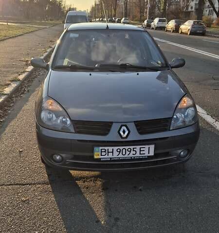 Серый Рено Clio Symbol, объемом двигателя 1.39 л и пробегом 148 тыс. км за 3500 $, фото 3 на Automoto.ua