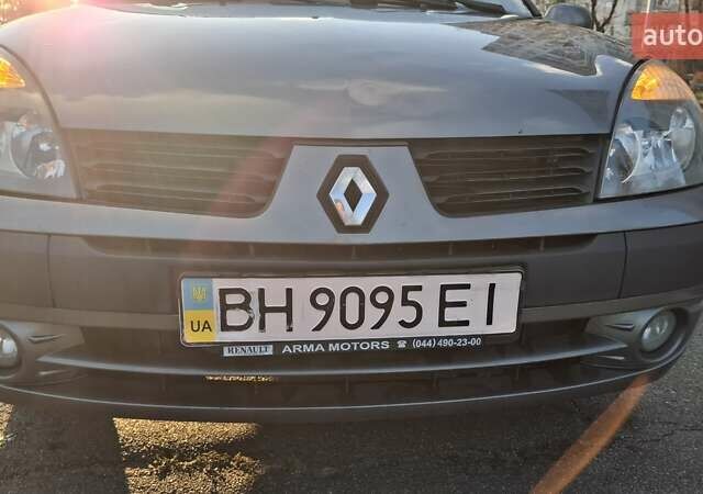 Серый Рено Clio Symbol, объемом двигателя 1.39 л и пробегом 148 тыс. км за 3500 $, фото 4 на Automoto.ua