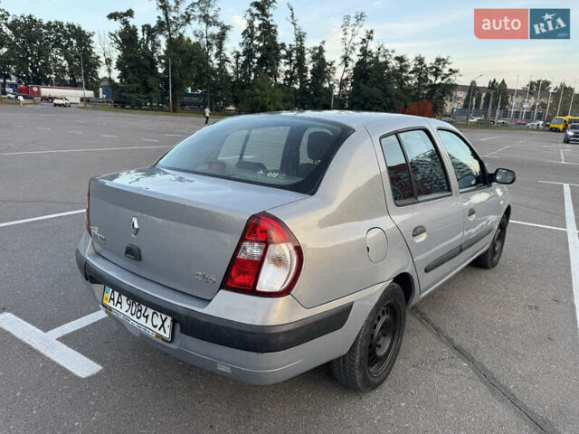 Серый Рено Clio Symbol, объемом двигателя 1.39 л и пробегом 277 тыс. км за 2650 $, фото 4 на Automoto.ua