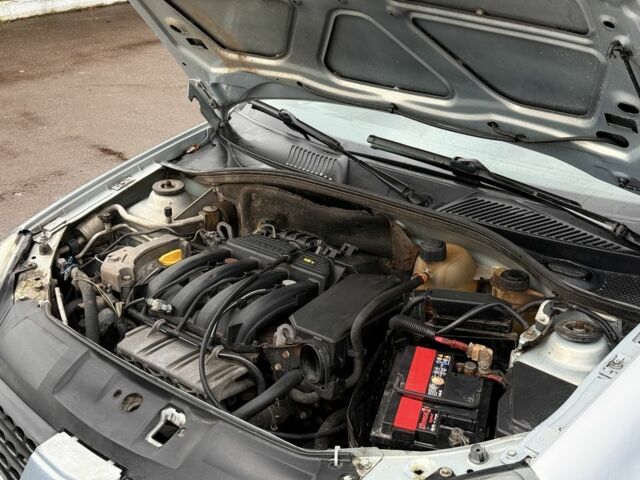 Серый Рено Clio Symbol, объемом двигателя 1.4 л и пробегом 244 тыс. км за 2750 $, фото 16 на Automoto.ua
