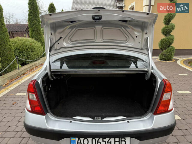 Сірий Рено Clio Symbol, об'ємом двигуна 1.4 л та пробігом 207 тис. км за 3250 $, фото 20 на Automoto.ua