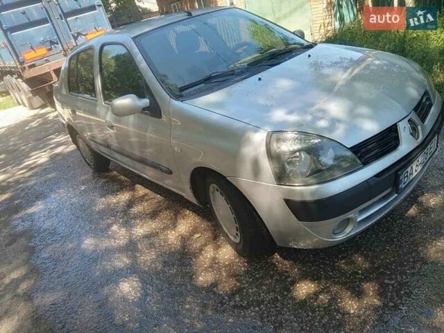 Серый Рено Clio Symbol, объемом двигателя 1.4 л и пробегом 300 тыс. км за 3000 $, фото 9 на Automoto.ua